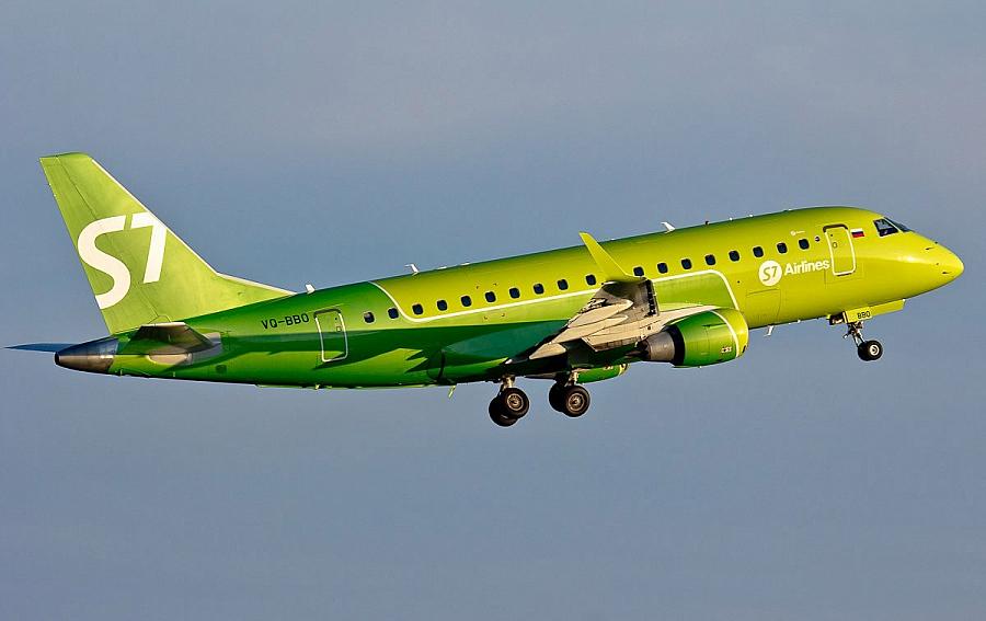 Рейс авиакомпании s7. S7 Airlines Толмачево. Embraer 170 s7 OVB Толмачево. S7 Airlines полет. Рейс s7 3018.